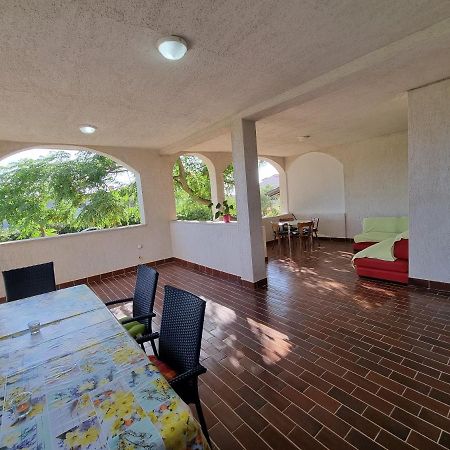 Apartment Grbac Barbat na Rabu Exteriér fotografie