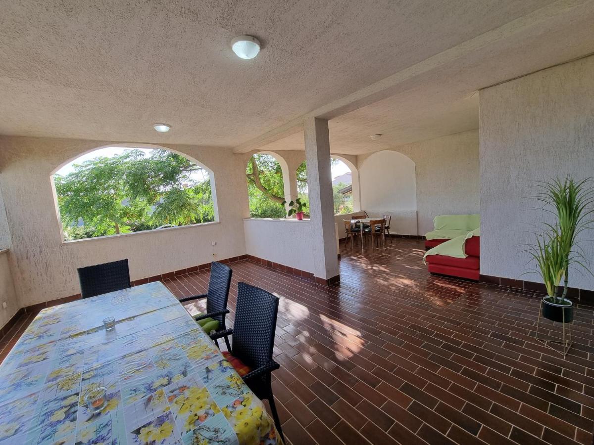 Apartment Grbac Barbat na Rabu Exteriér fotografie