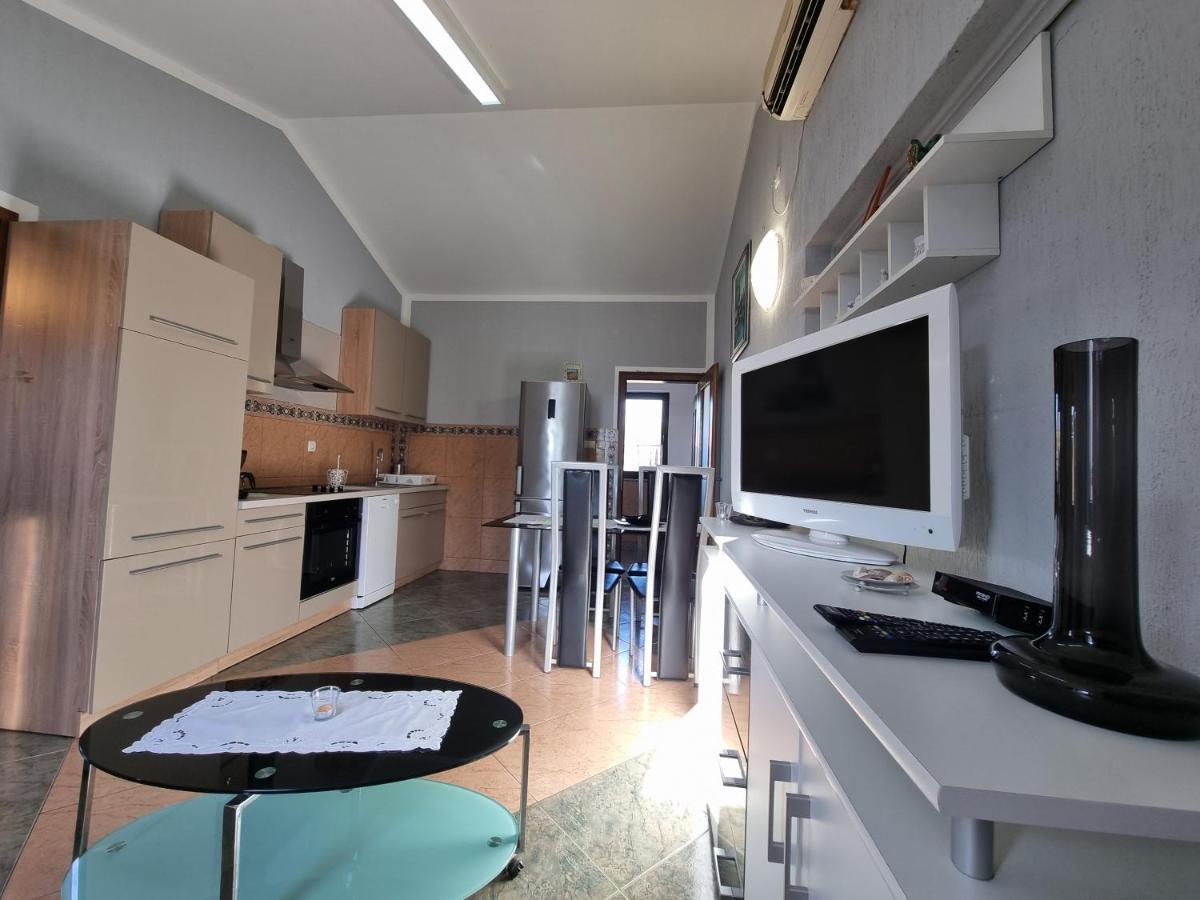 Apartment Grbac Barbat na Rabu Exteriér fotografie