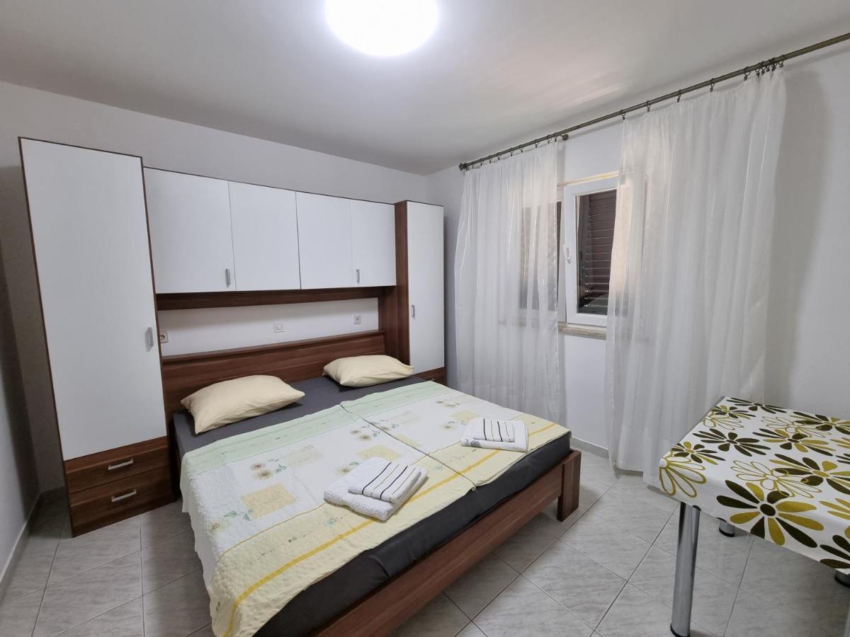 Apartment Grbac Barbat na Rabu Exteriér fotografie