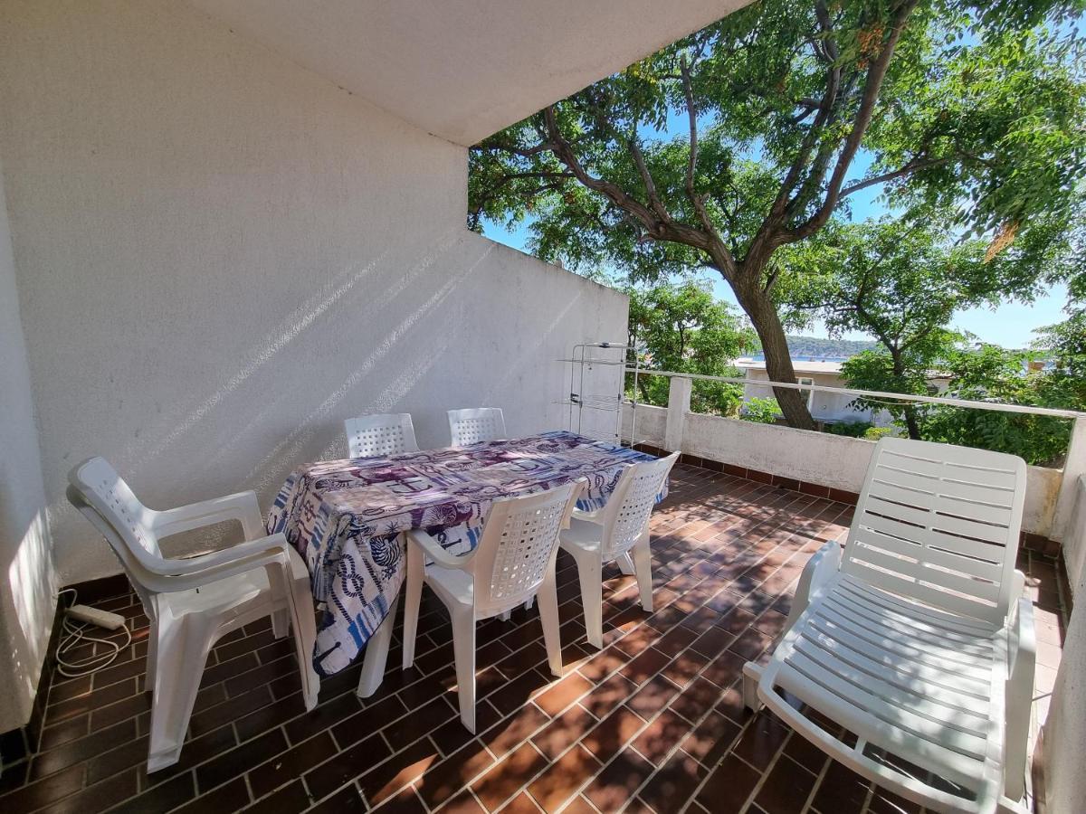 Apartment Grbac Barbat na Rabu Exteriér fotografie